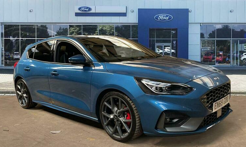 2020 Ford Focus St 2...