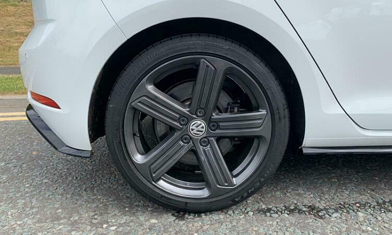 2018 Volkswagen Golf...