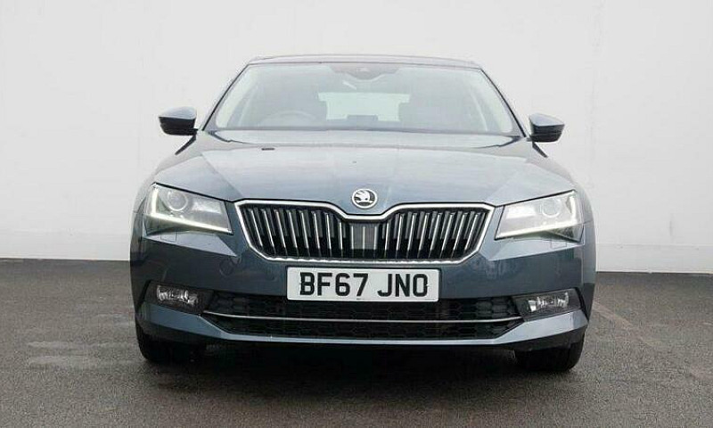2017 Skoda Superb 2....