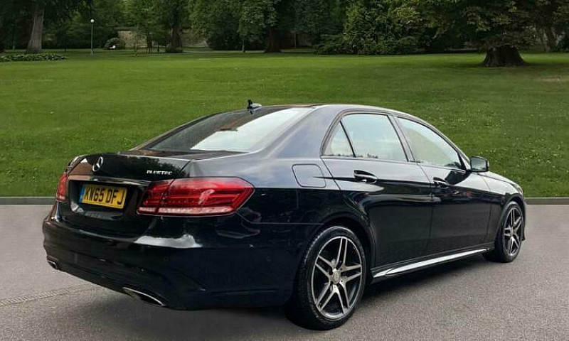 Mercedes-Benz E-Clas...