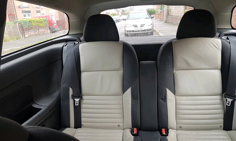 Volvo C30...