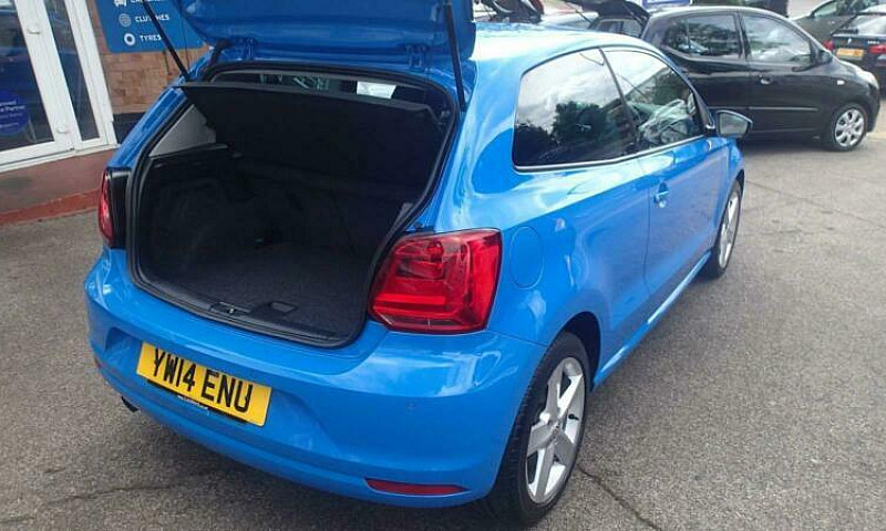 2014 Volkswagen Polo...