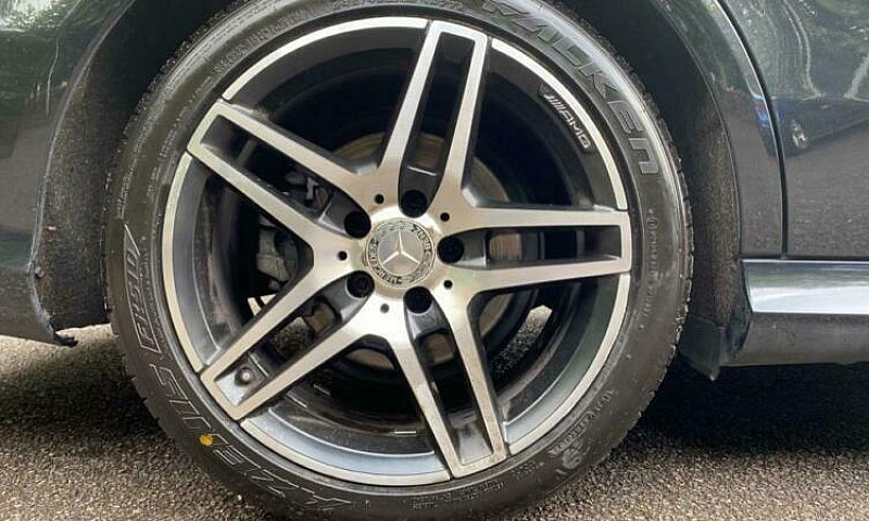 Mercedes-Benz E-Clas...