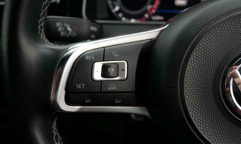 2018 Volkswagen Golf...