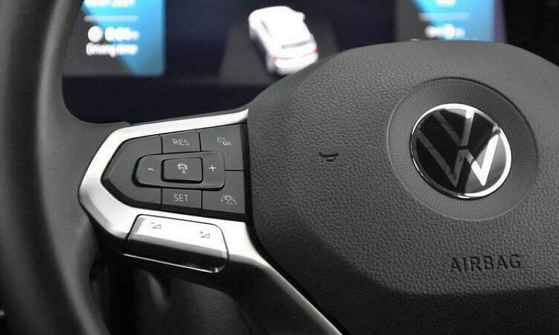 2020 Volkswagen Golf...