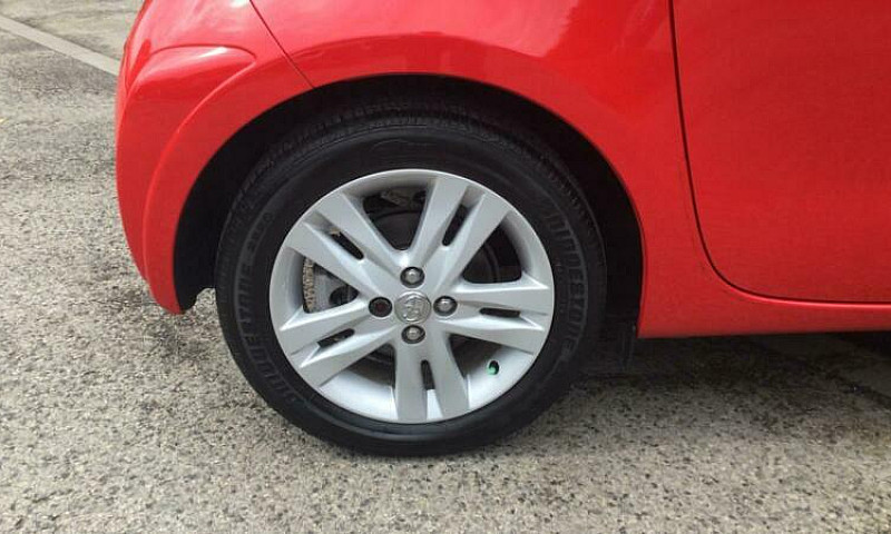 2011 Toyota Iq 1.33 ...