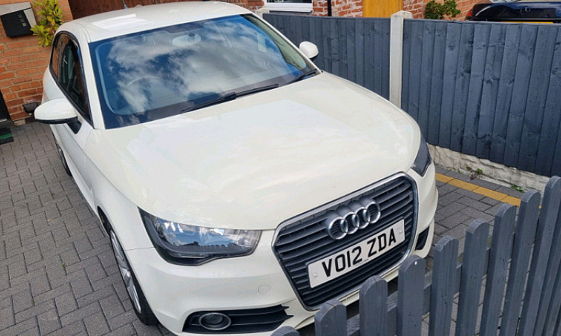 Audi A1 1.6Tdi...