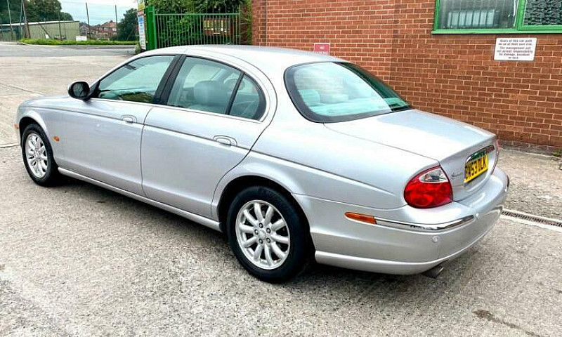 Jaguar S-Type 3.0 V6...