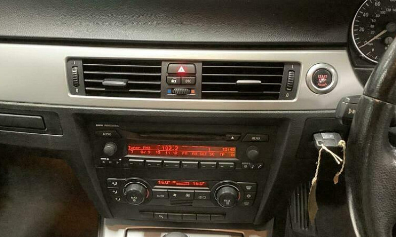 2005 Bmw 3 Series 2....