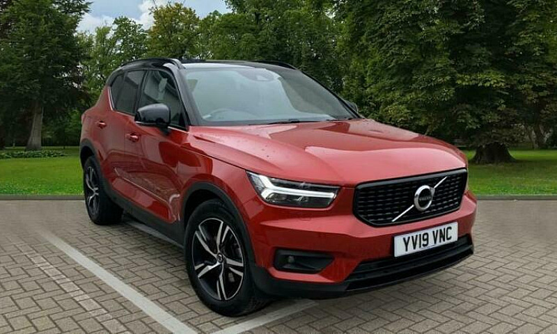 Volvo Xc40 D4 R Desi...