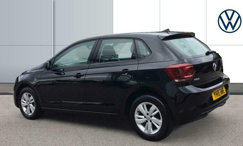 2019 Volkswagen Polo...