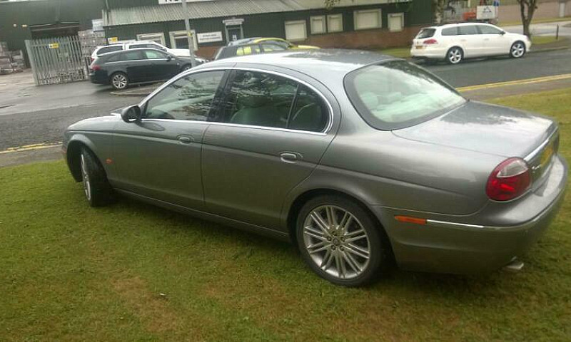 2007 Jaguar S-Type 2...