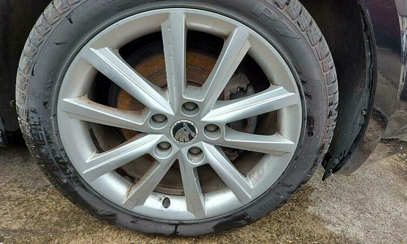 2014 Skoda Octavia 2...