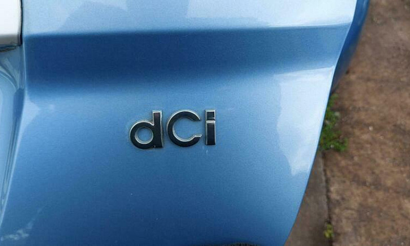 2010 Renault Scenic ...
