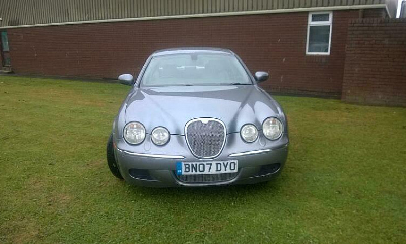 2007 Jaguar S-Type 2...