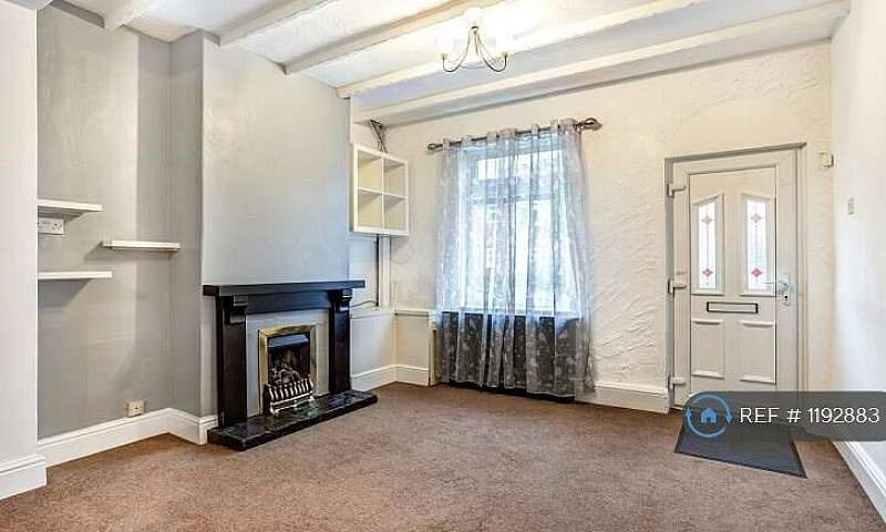2 Bedroom House In P...