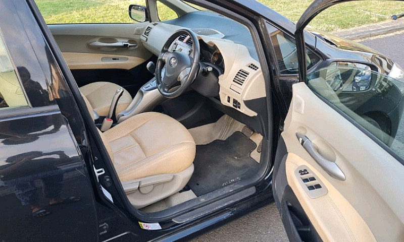 Toyota Auris 1.6 T S...