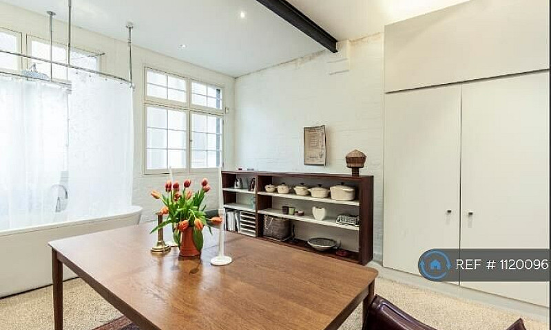 Studio Flat In Bayha...