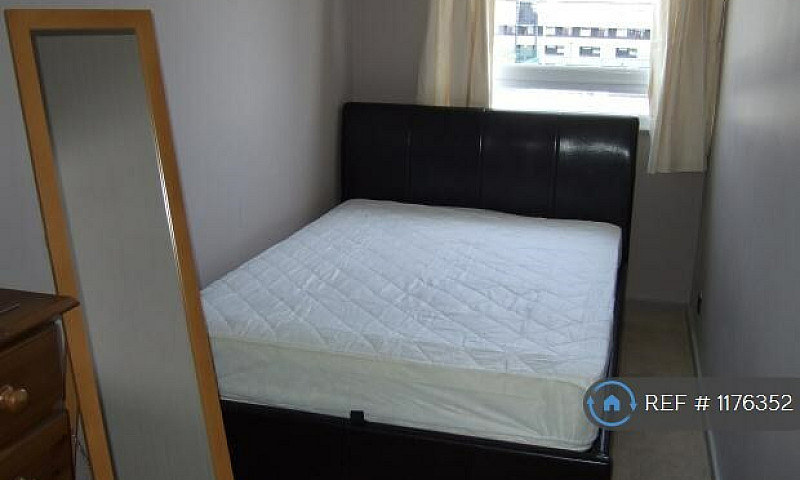 3 Bedroom Flat In Th...