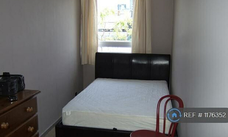 3 Bedroom Flat In Th...
