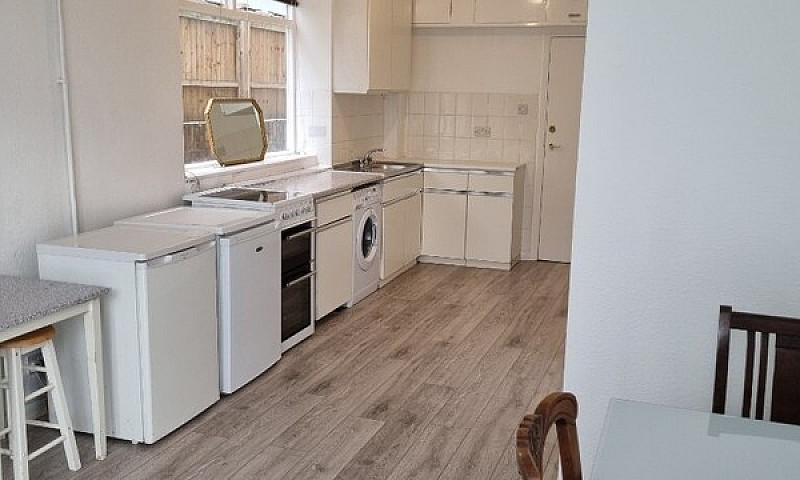 One Bedroom Garden F...