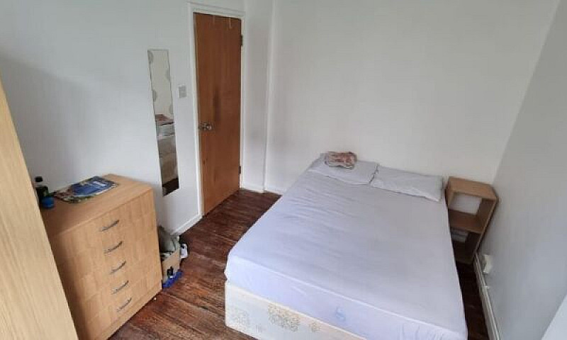 Spacious Newly Decor...