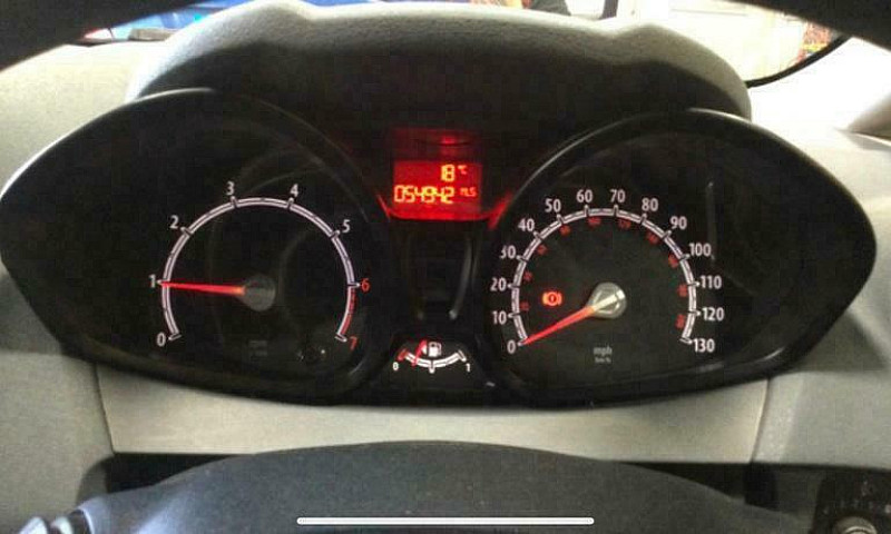 2010 Ford Fiesta Zet...