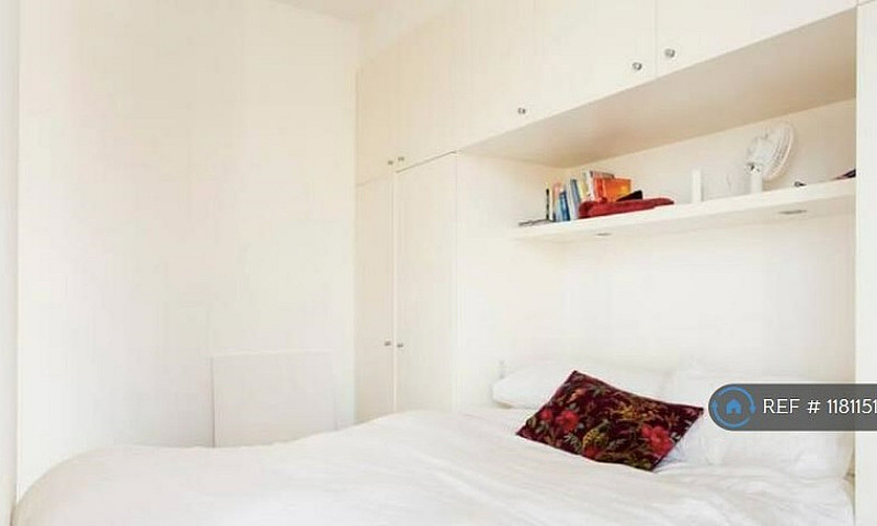 Studio Flat In Stran...