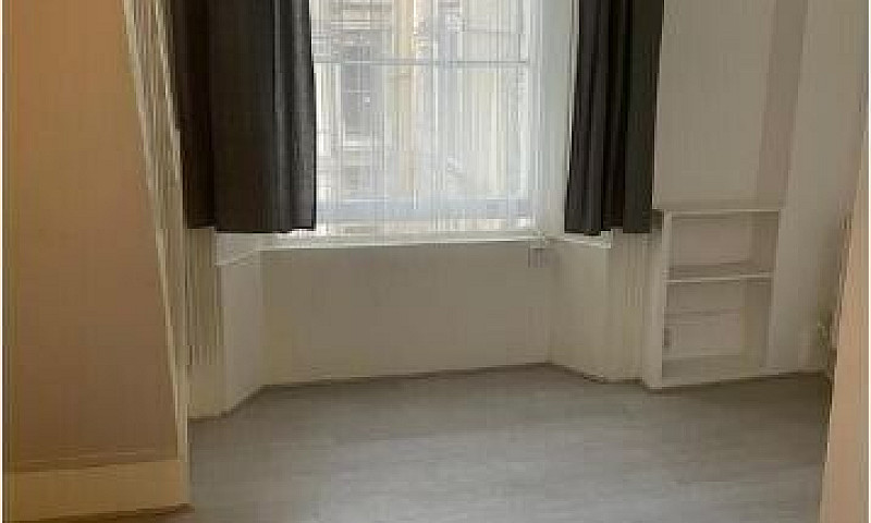'*Double Mezzanine S...