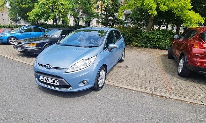 2010 Ford Fiesta Zet...