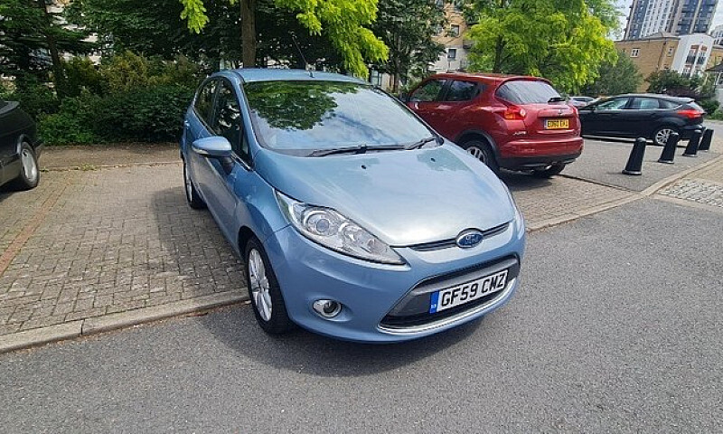 2010 Ford Fiesta Zet...