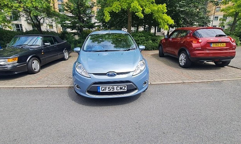 2010 Ford Fiesta Zet...