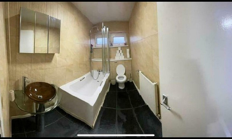 One Bedroom Flat ...