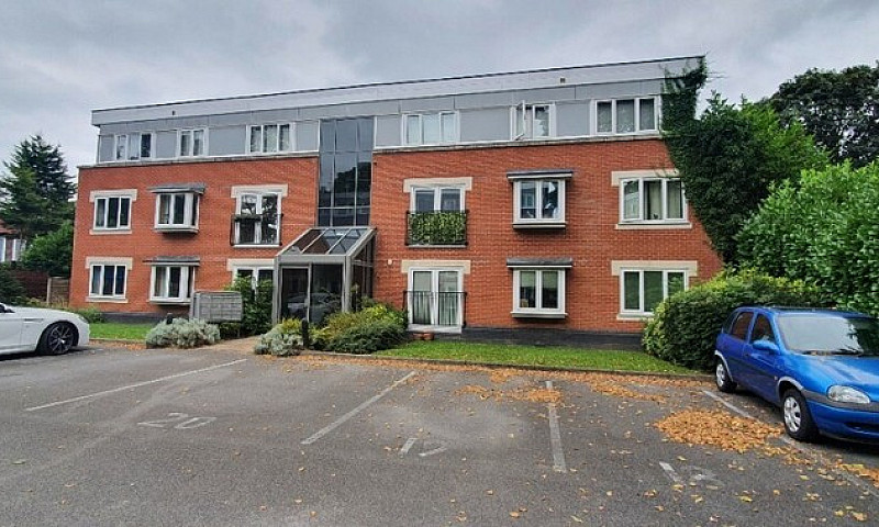 2 Bed Apartment, Nea...
