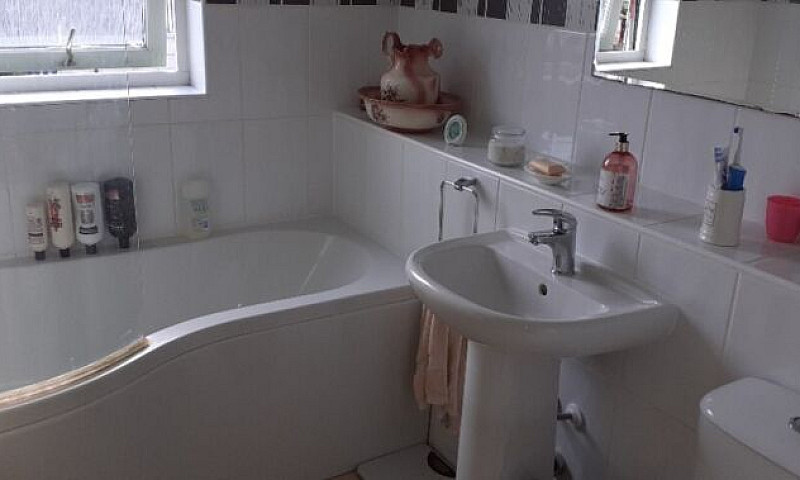 2 Bedroomwd House Fo...