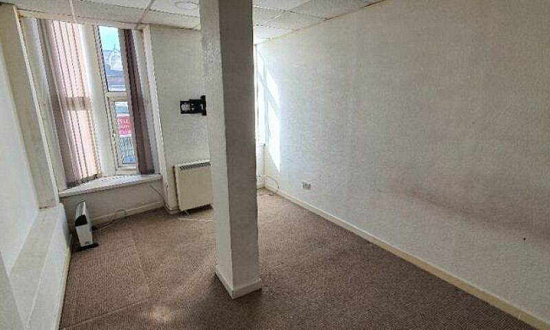 One Bedroom*Stratfor...