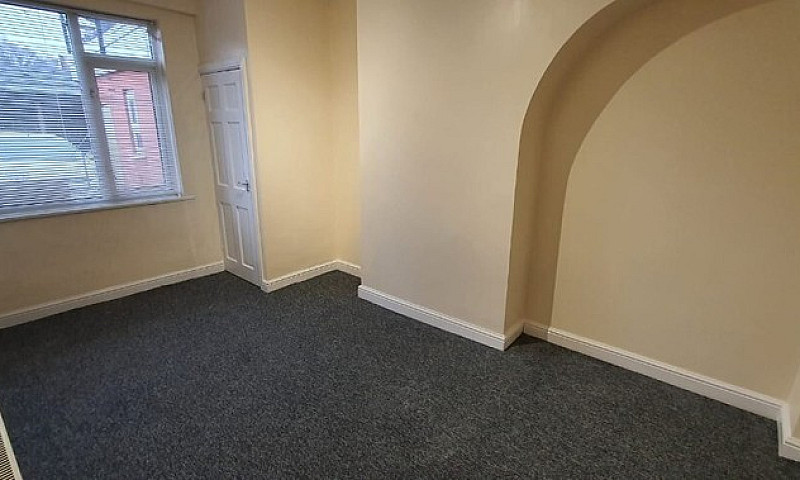 One Bedroom Flat ** ...