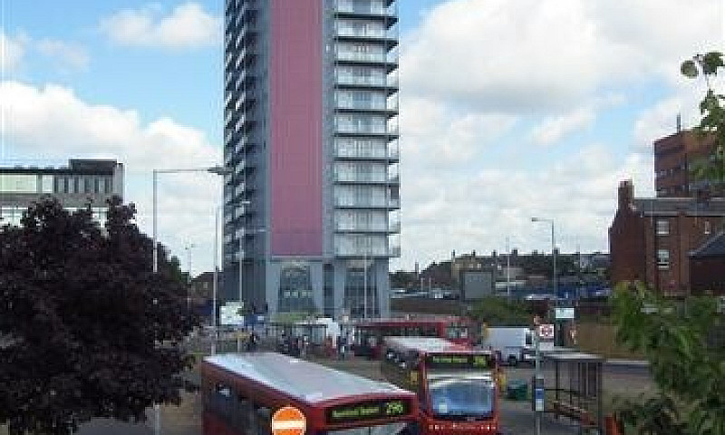 1 Bedroom Flat In Ic...