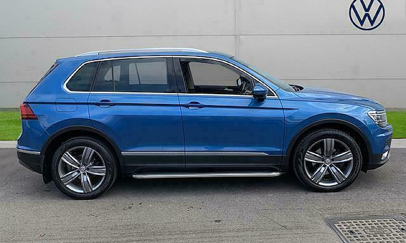 2016 Volkswagen Tigu...