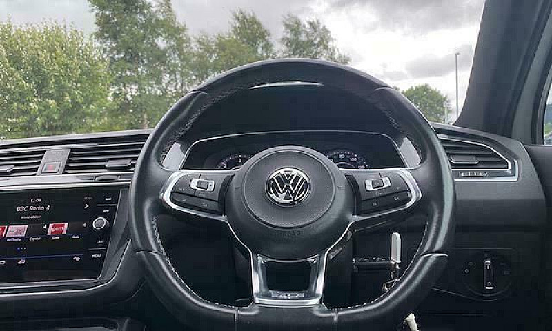 2018 Volkswagen Tigu...