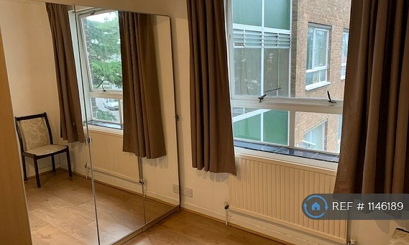 1 Bedroom In Station...
