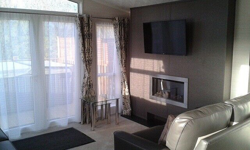 Holiday Lodge For Sa...