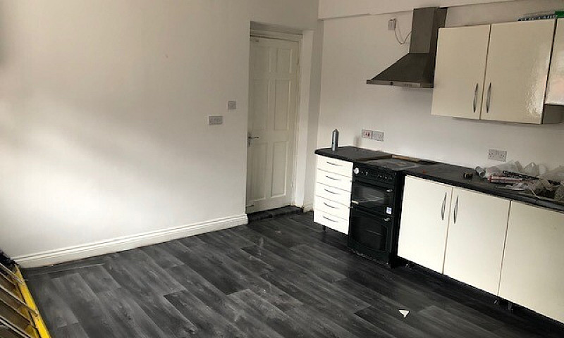 *One Bedroom Studio ...