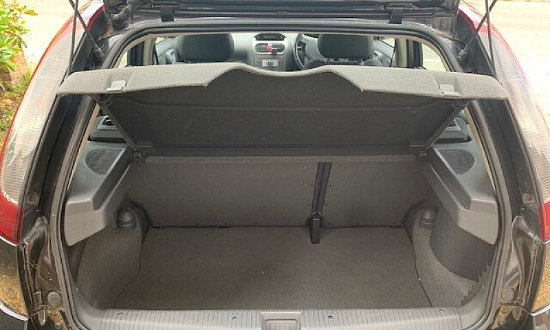 Vauxhall Corsa 1.2L ...
