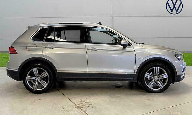 2016 Volkswagen Tigu...