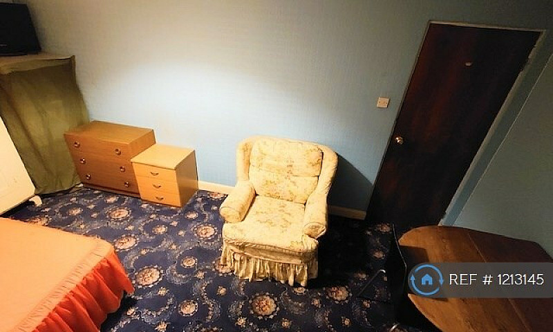 1 Bedroom In Langwit...