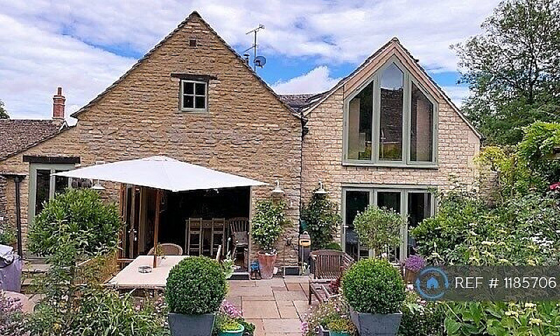4 Bedroom House In M...