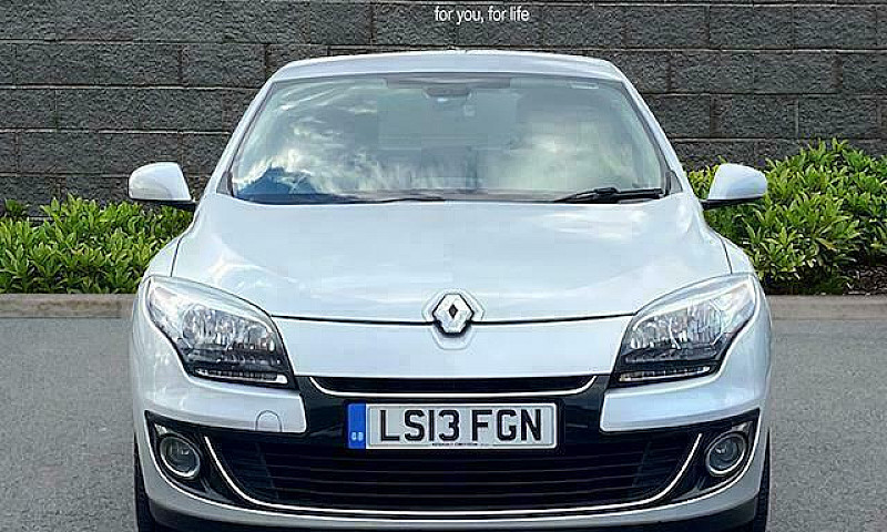 2013 Renault Megane ...