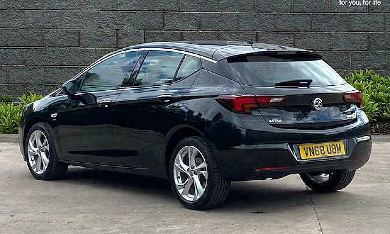 2018 Vauxhall Astra ...