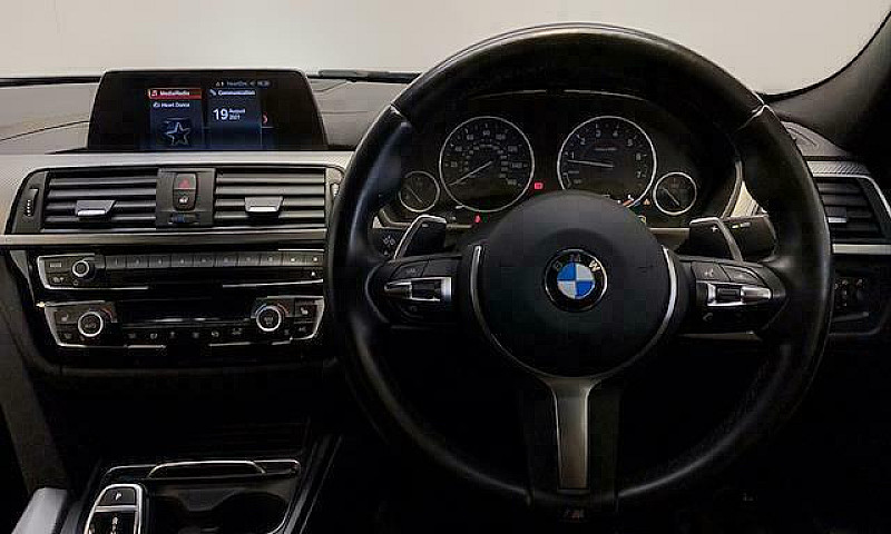 2018 Bmw 3 Series 32...